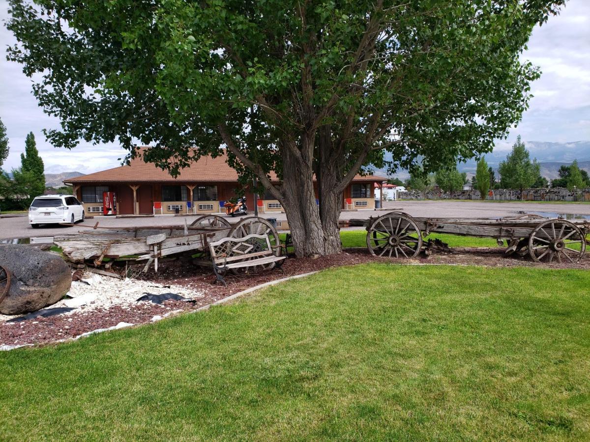 Butch Cassidy'S Hideout Motel Circleville Eksteriør bilde